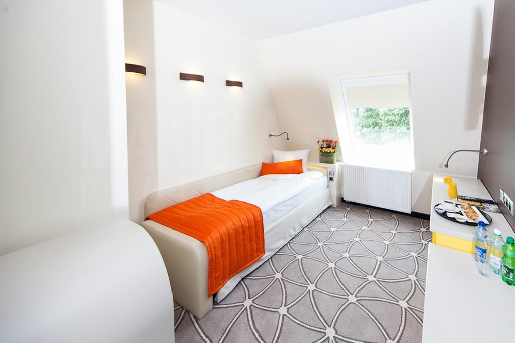 Hotel Eclipse Domasław Kamer foto