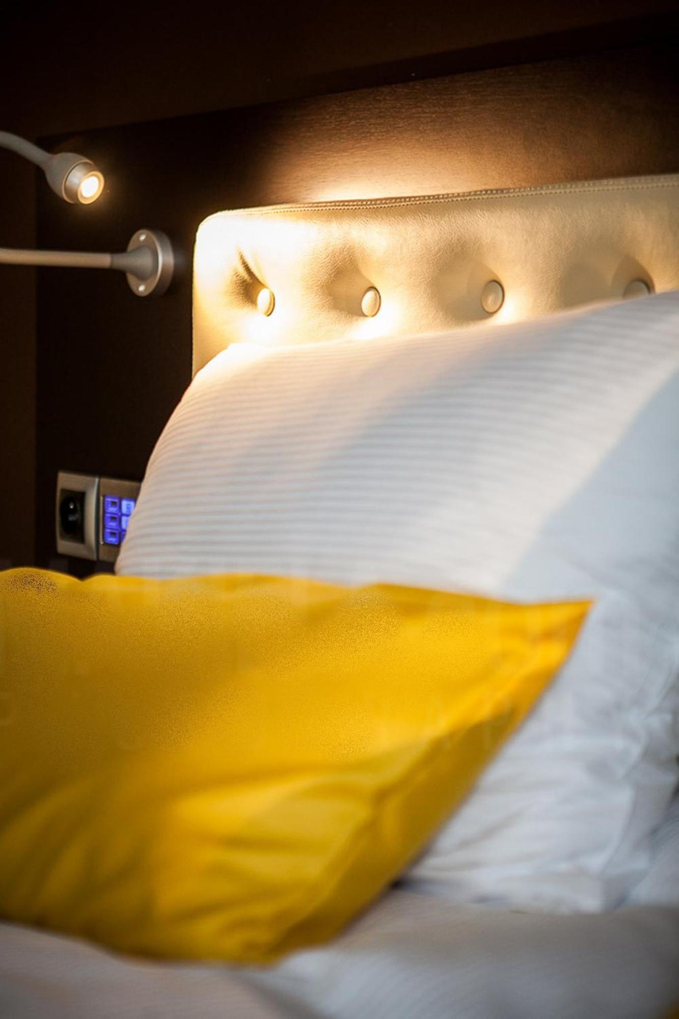 Hotel Eclipse Domasław Kamer foto